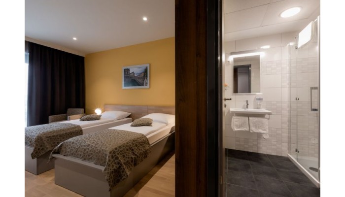 Hotel Florjanckov Hram poza 9